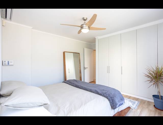 2 BEDROOM APARTMENT FOR SALE IN VREDEHOEK